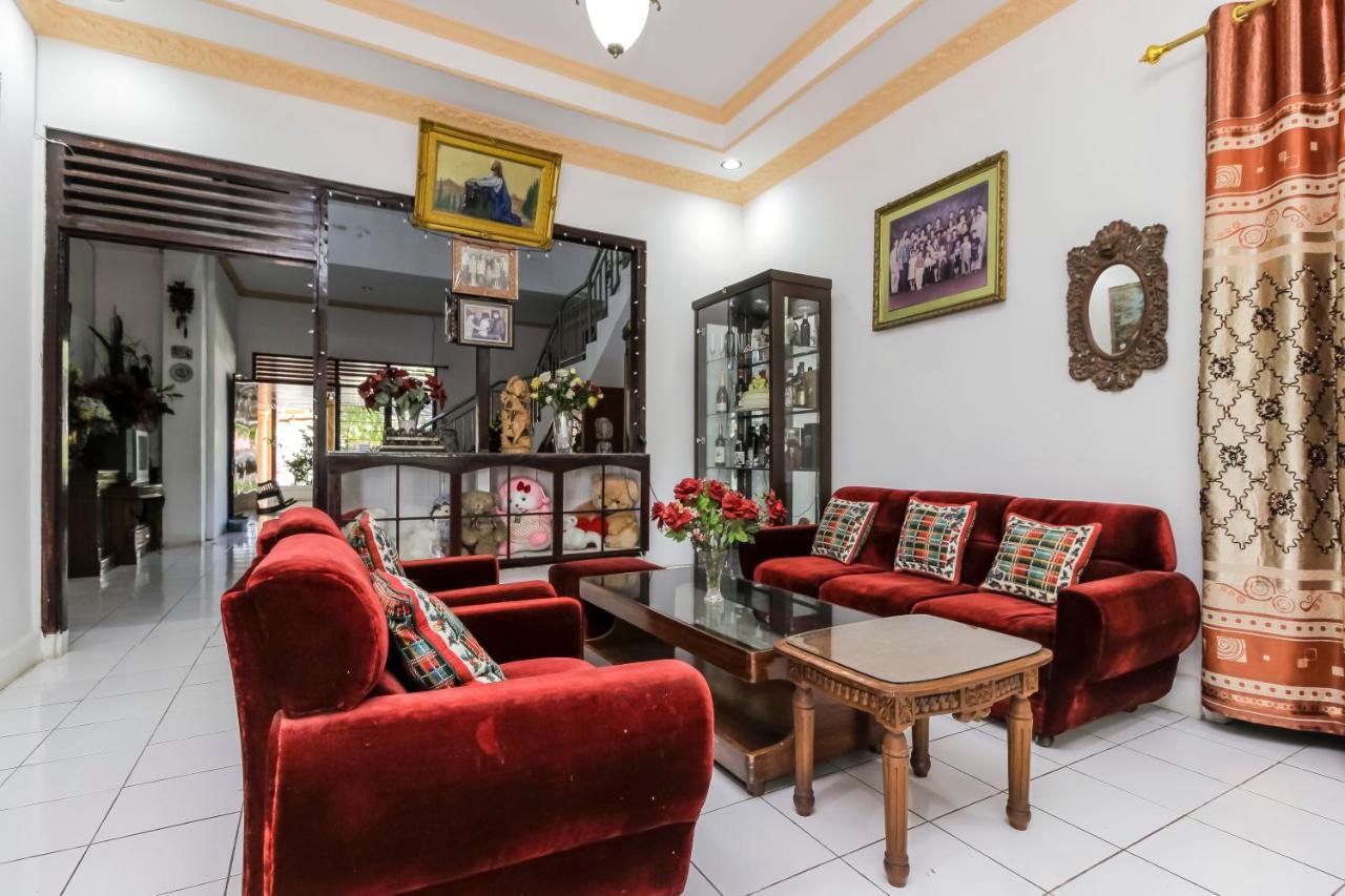 Reddoorz Near Sam Ratulangi Airport Manado Hotel Exterior photo